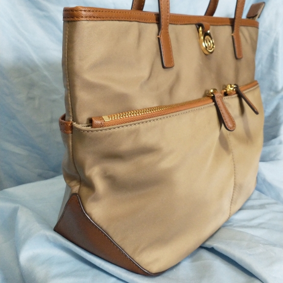 Michael Kors Kempton Medium Nylon Tote Bag - Picture 6 of 13